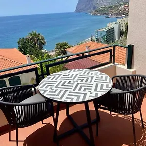 https://ocean-cliffs-apartments.madeira-islandshotels.com